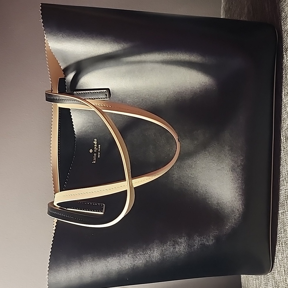 Kate Spade Large Black and Cream Leather Tote - Picture 12 of 14